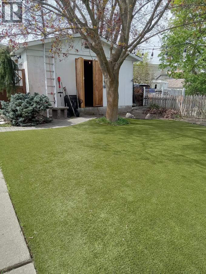 4208 33 Street - 44