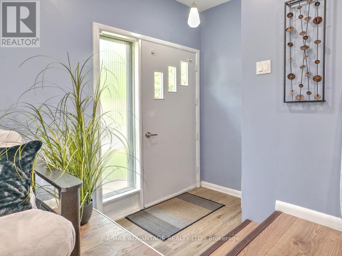 63 PAWNEE CRESCENT - 3