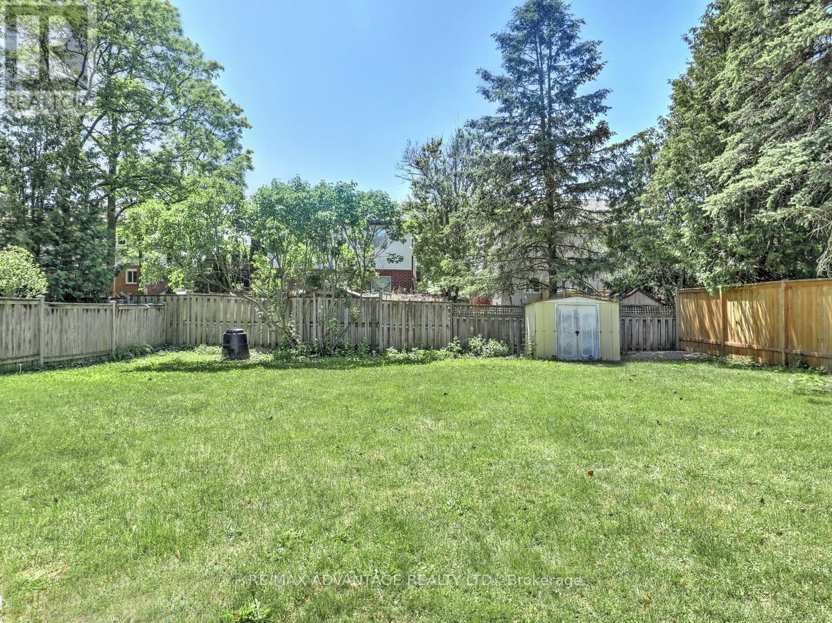 63 PAWNEE CRESCENT - 37