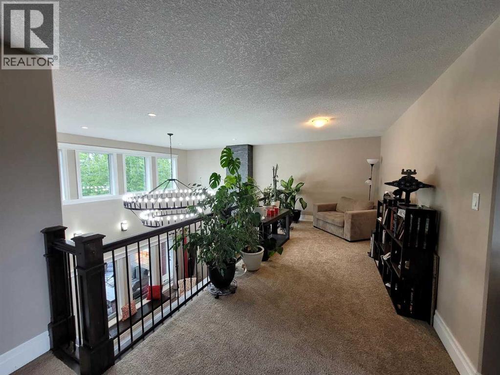 521 12th Avenue W — photo 28