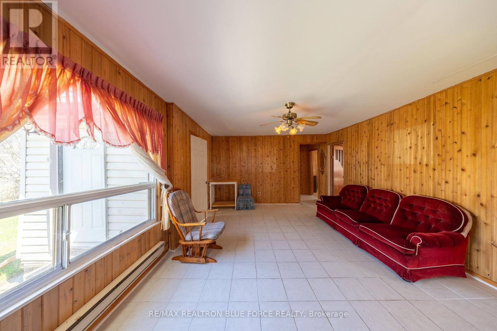 57 LAKESHORE ROAD - 13