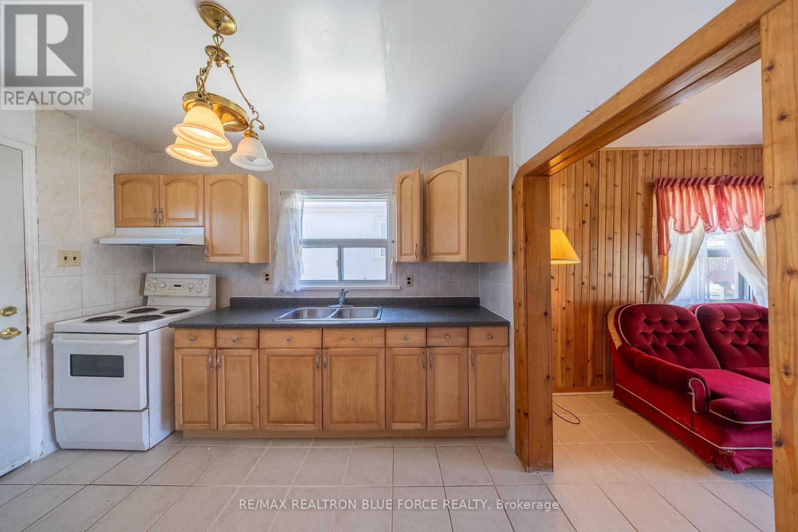 57 LAKESHORE ROAD - 14
