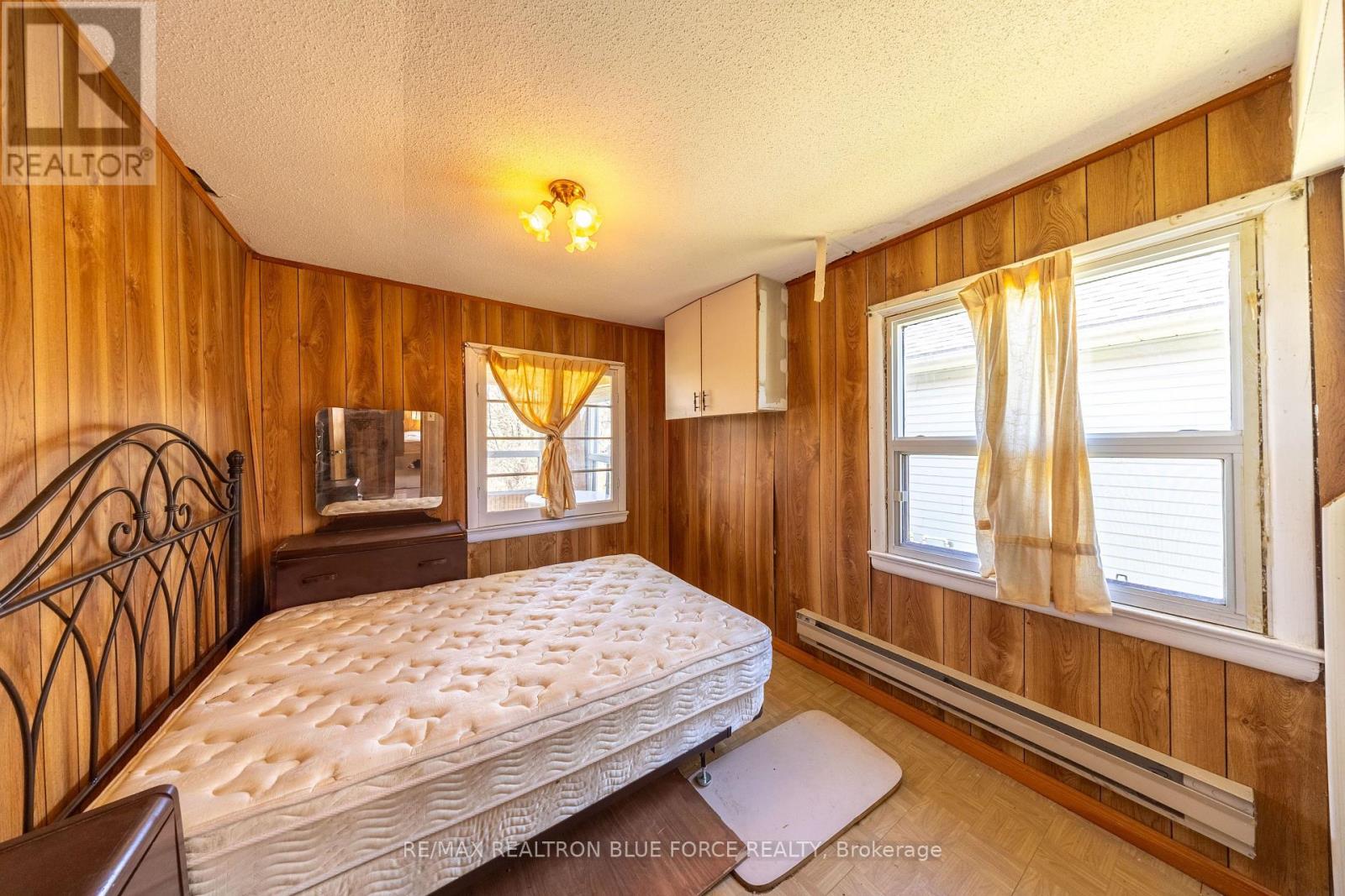 57 LAKESHORE ROAD - 18