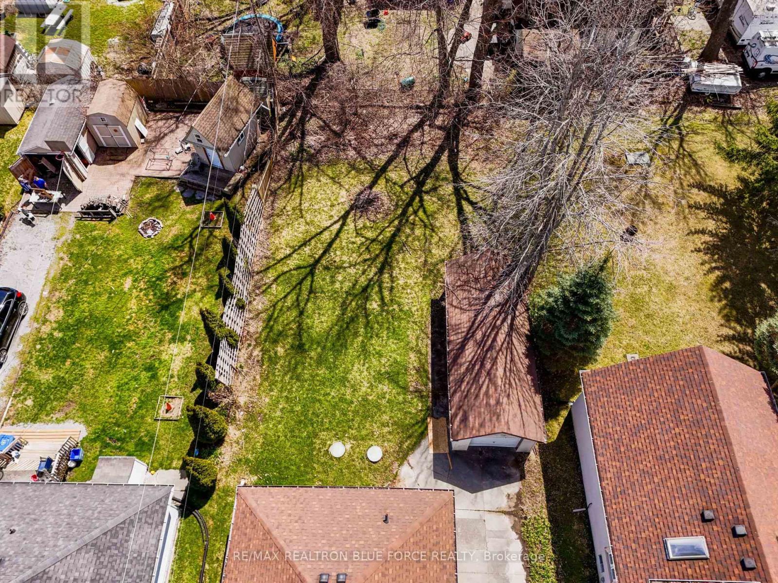57 LAKESHORE ROAD - 23