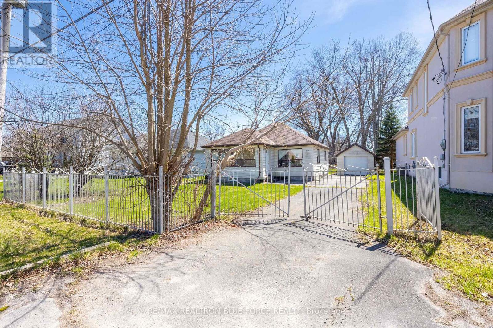 57 LAKESHORE ROAD - 3