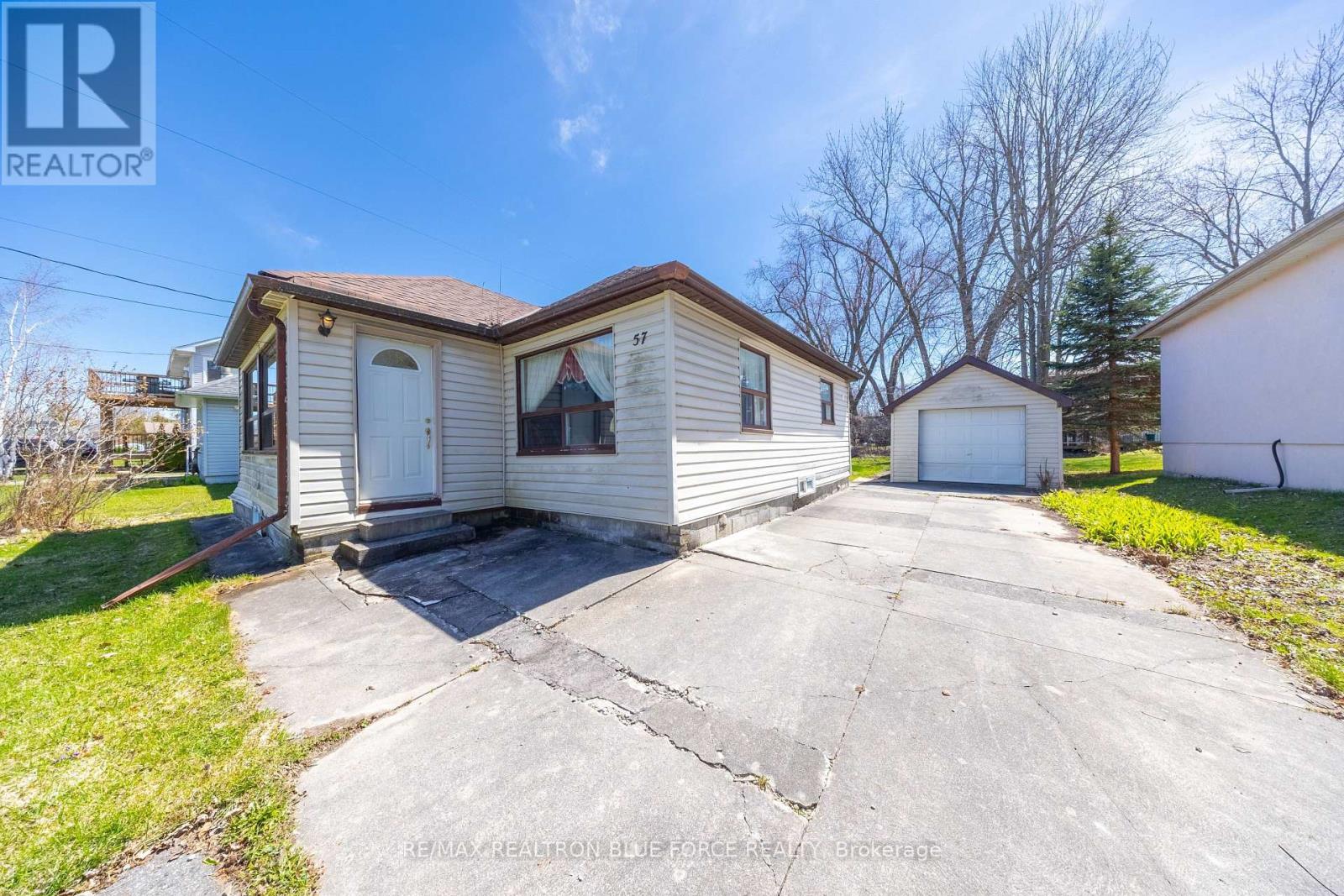 57 LAKESHORE ROAD - 6