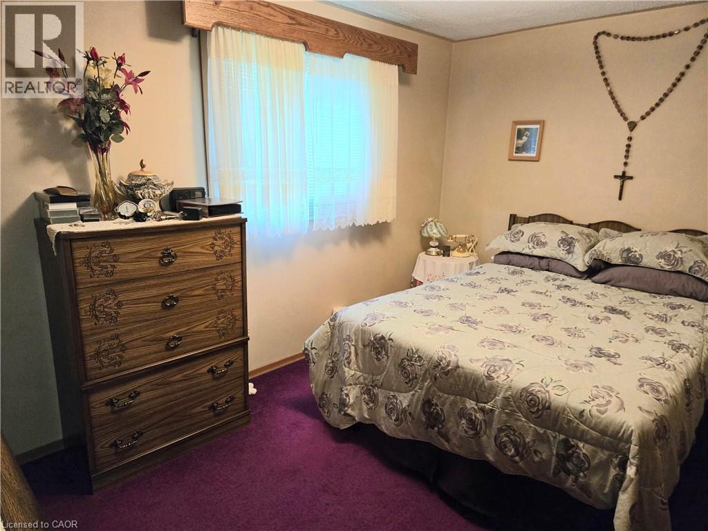 5-bedroom home for sale at 16 STEPHENS Court, Simcoe ON · photo 12 of 29