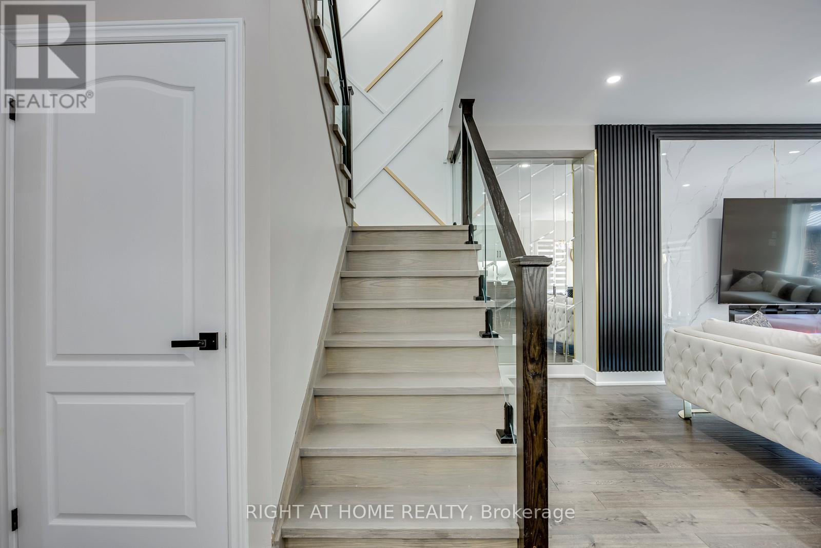 1451 TOBYN DRIVE - 25