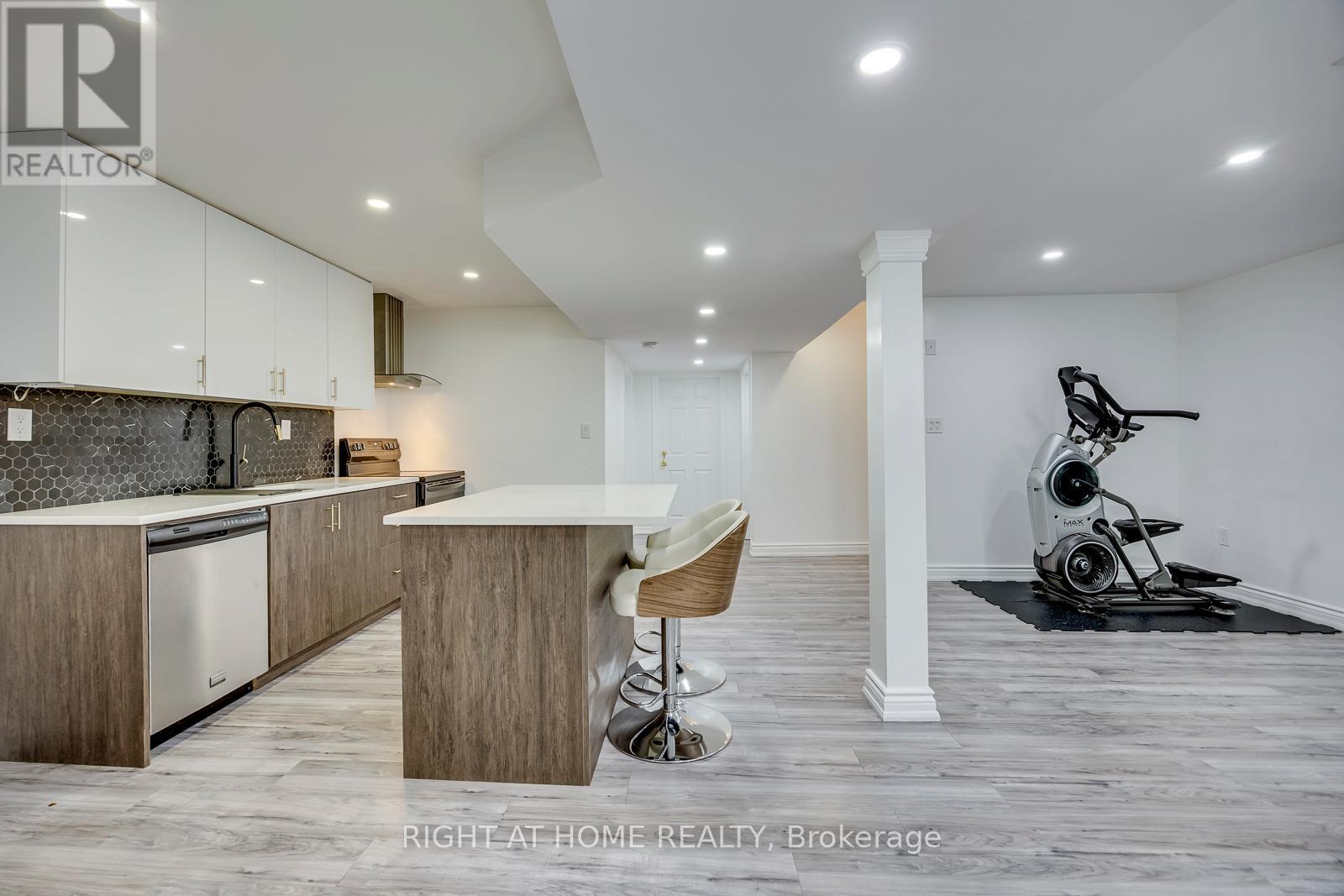1451 TOBYN DRIVE - 44