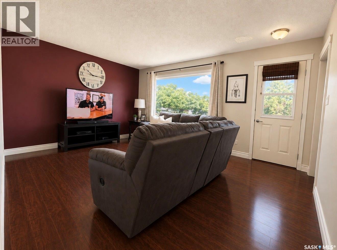 915 Maple DRIVE - 11