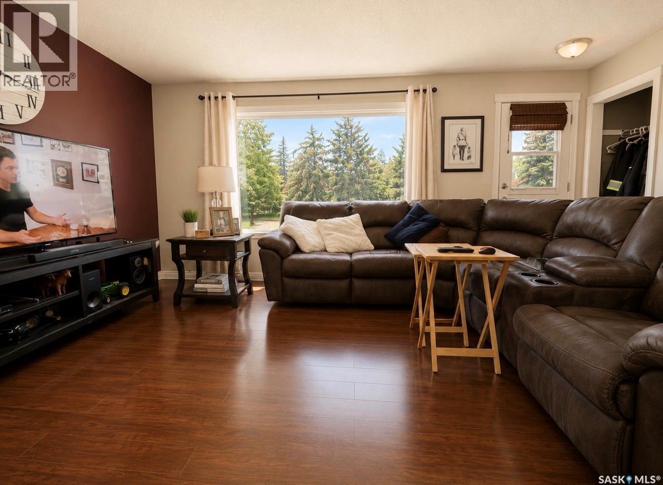 915 Maple DRIVE - 12