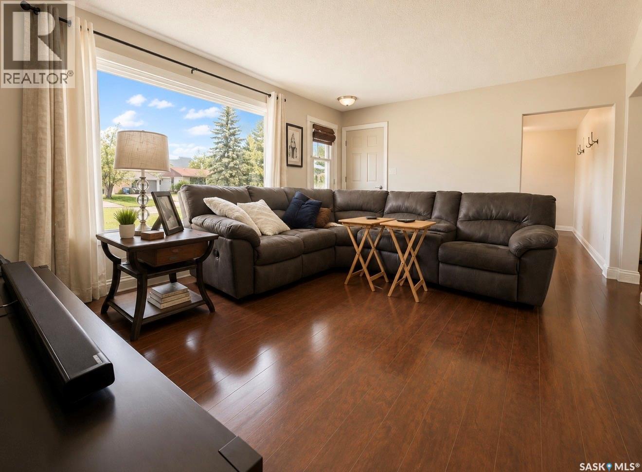 915 Maple DRIVE - 13