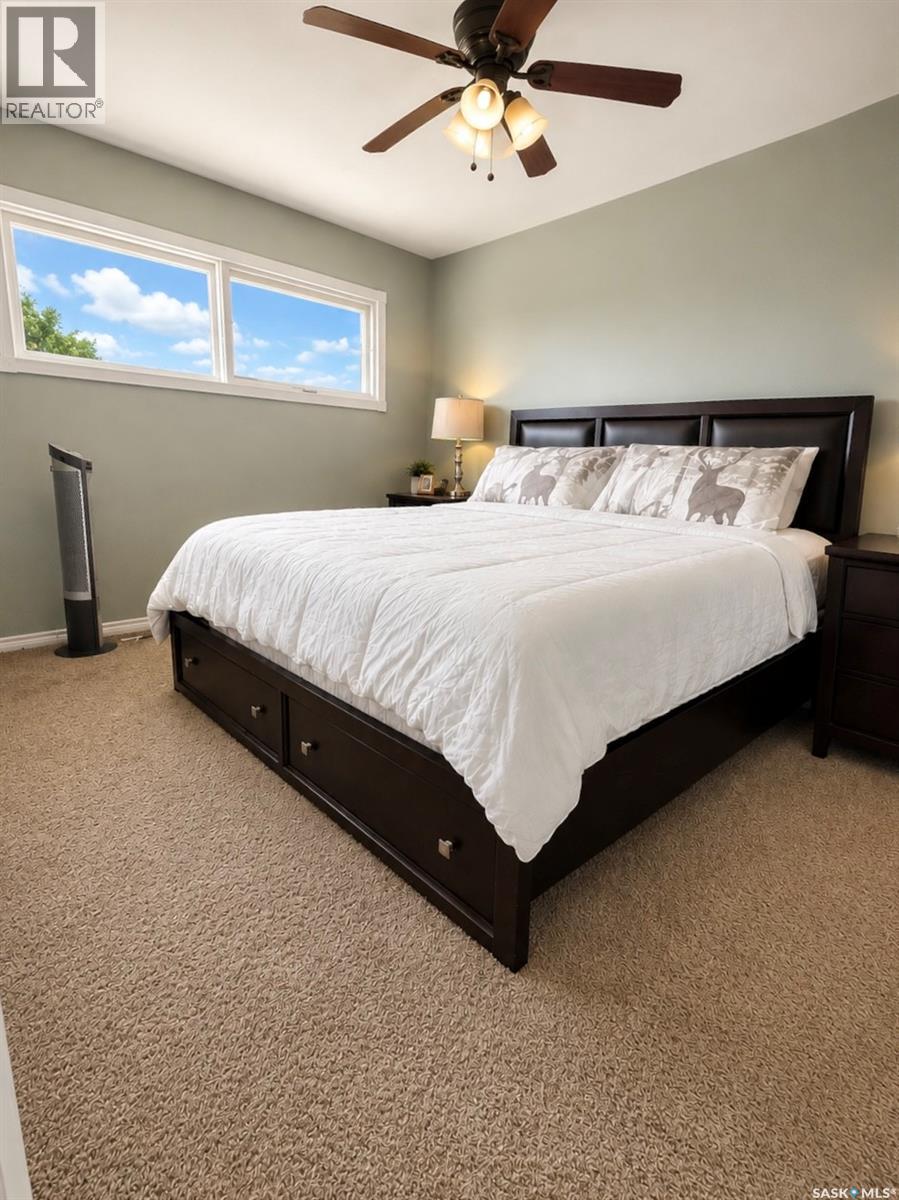 915 Maple DRIVE - 14