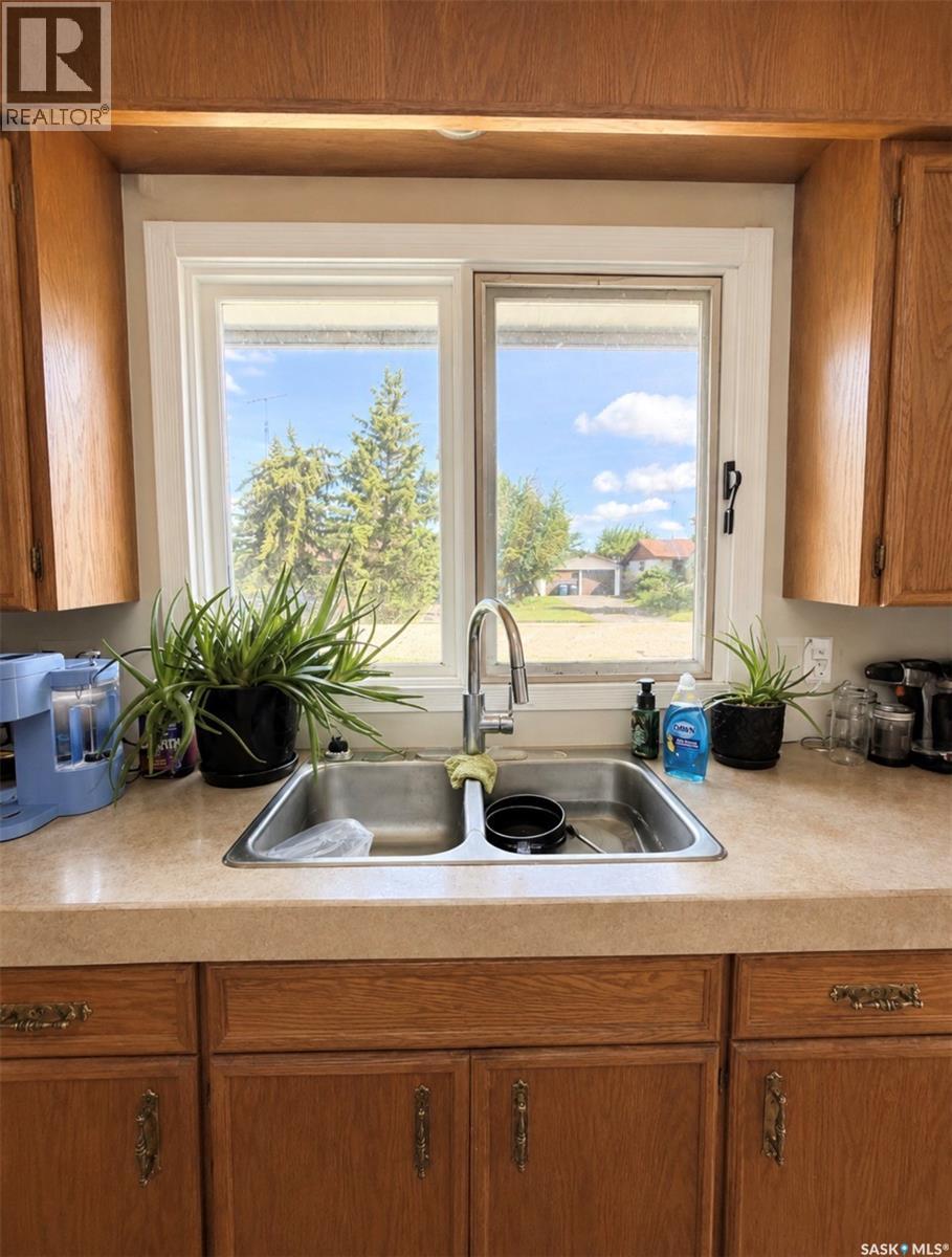 915 Maple DRIVE - 9
