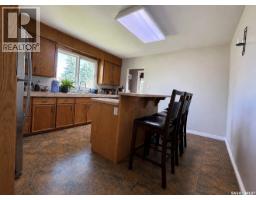 915 Maple Drive, Esterhazy, SK S0A0X0 Photo 10