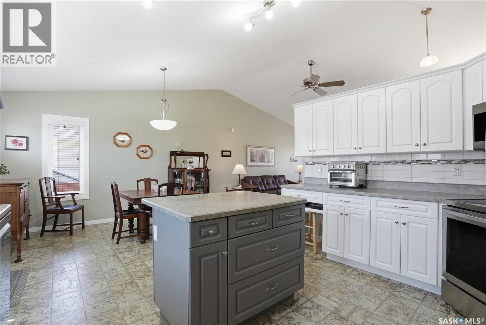511 Pobran CRESCENT — photo 19
