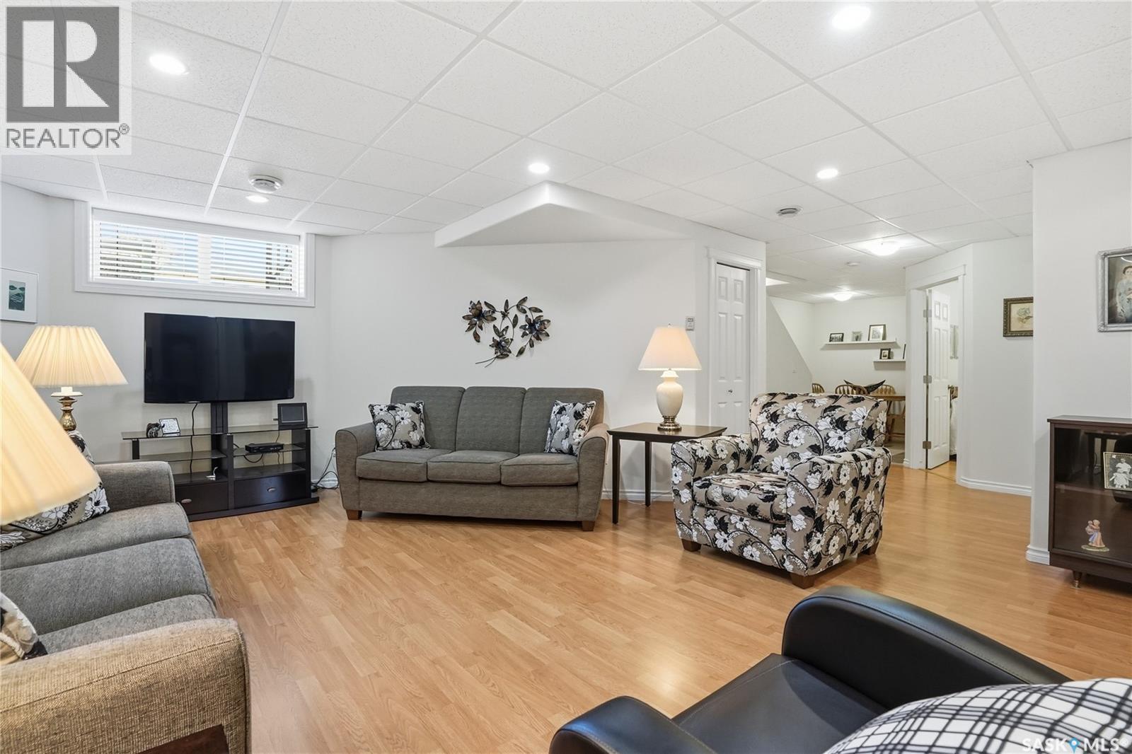 511 Pobran CRESCENT — photo 33