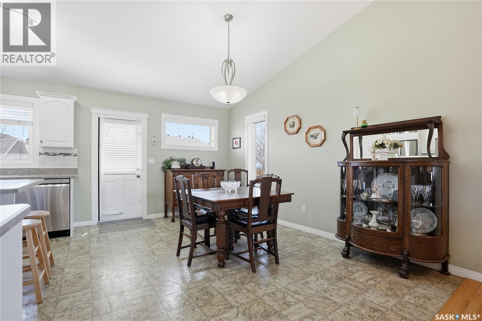 511 Pobran CRESCENT — photo 9