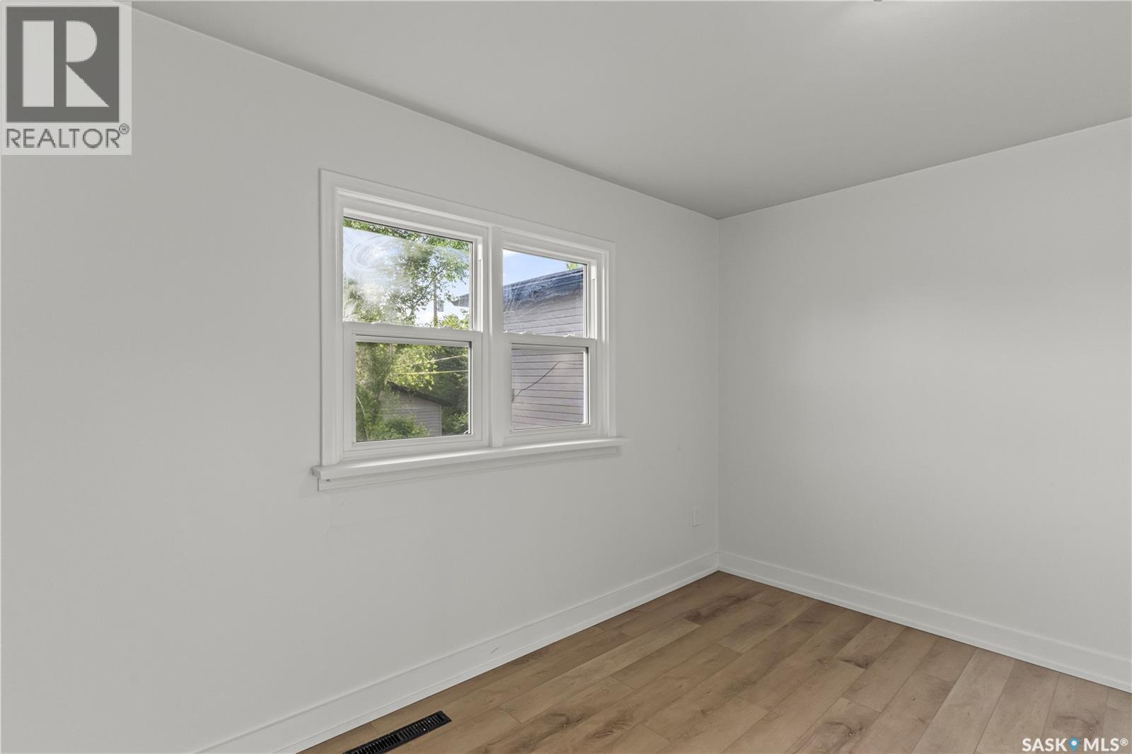 325 V AVENUE S - 14