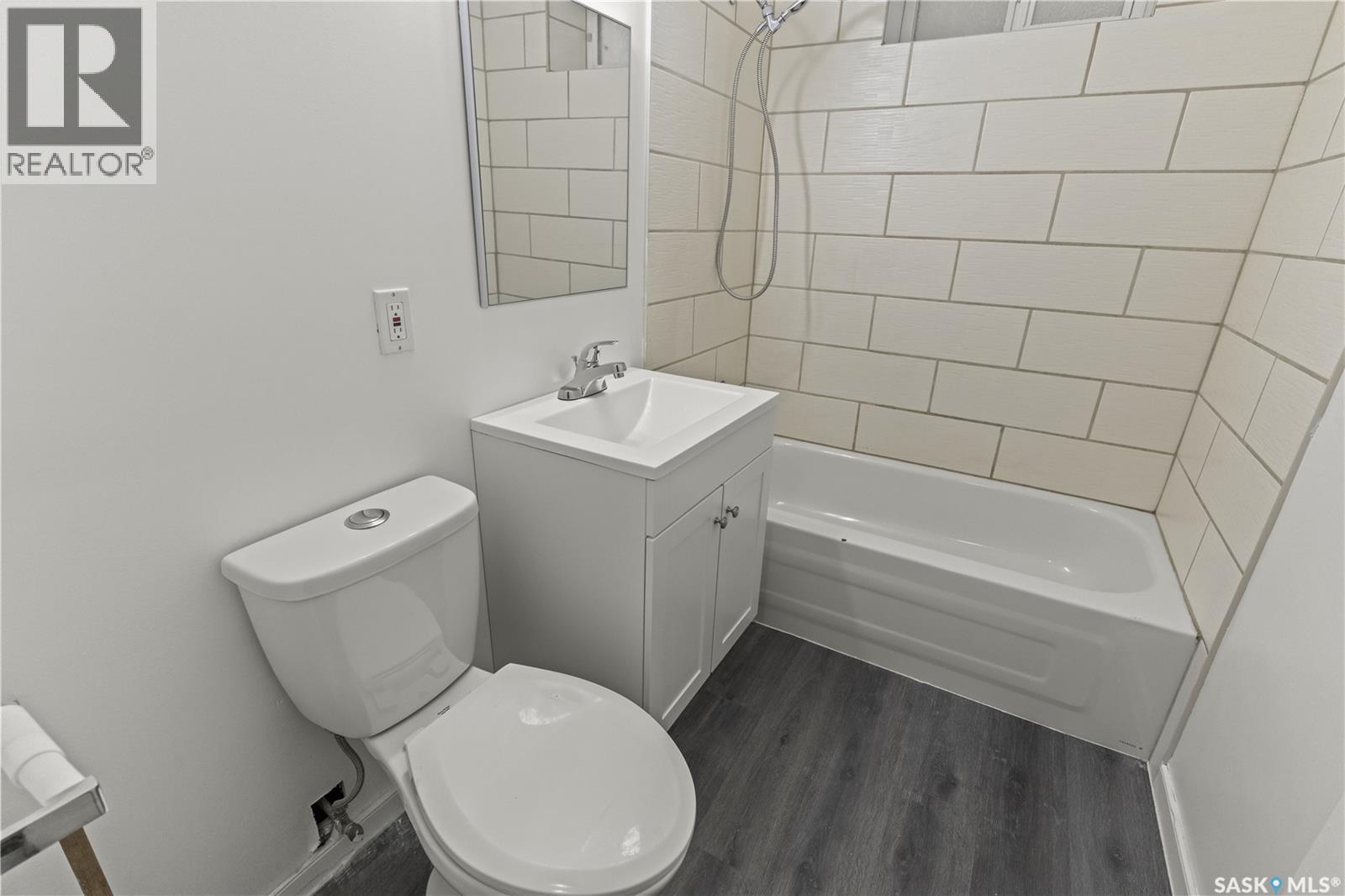 325 V AVENUE S - 17