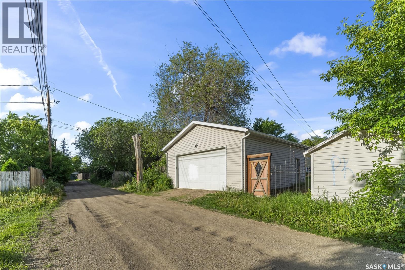325 V AVENUE S - 19