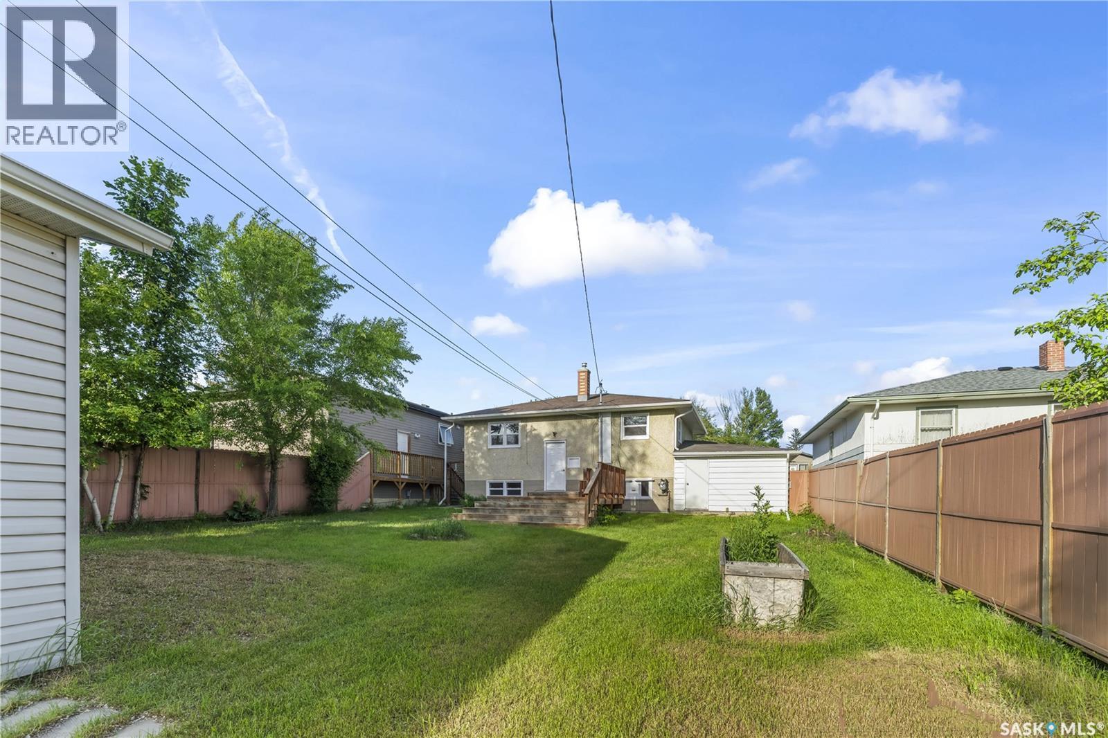 325 V AVENUE S - 21