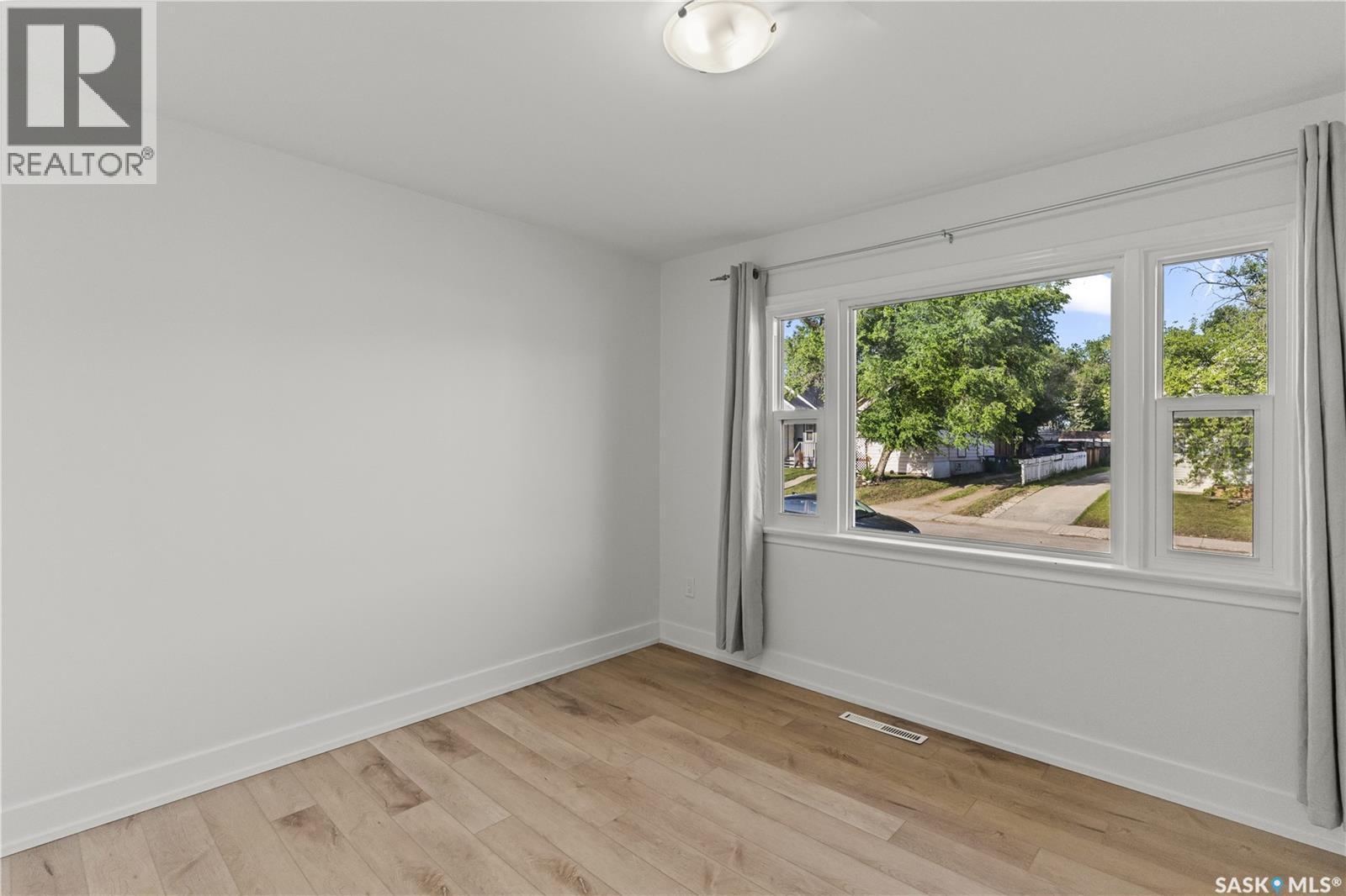 325 V AVENUE S - 8