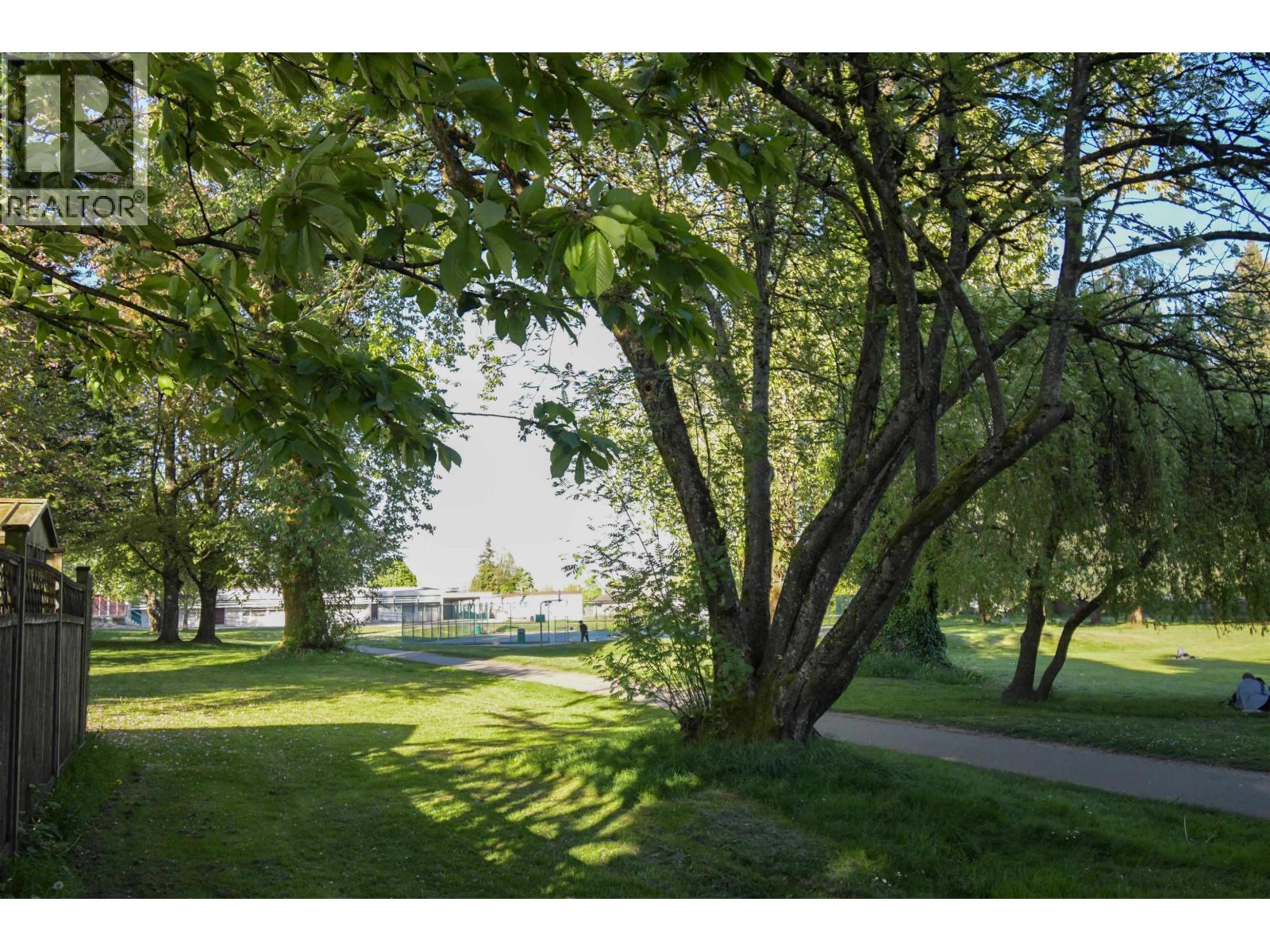 7546 12TH AVENUE, Burnaby