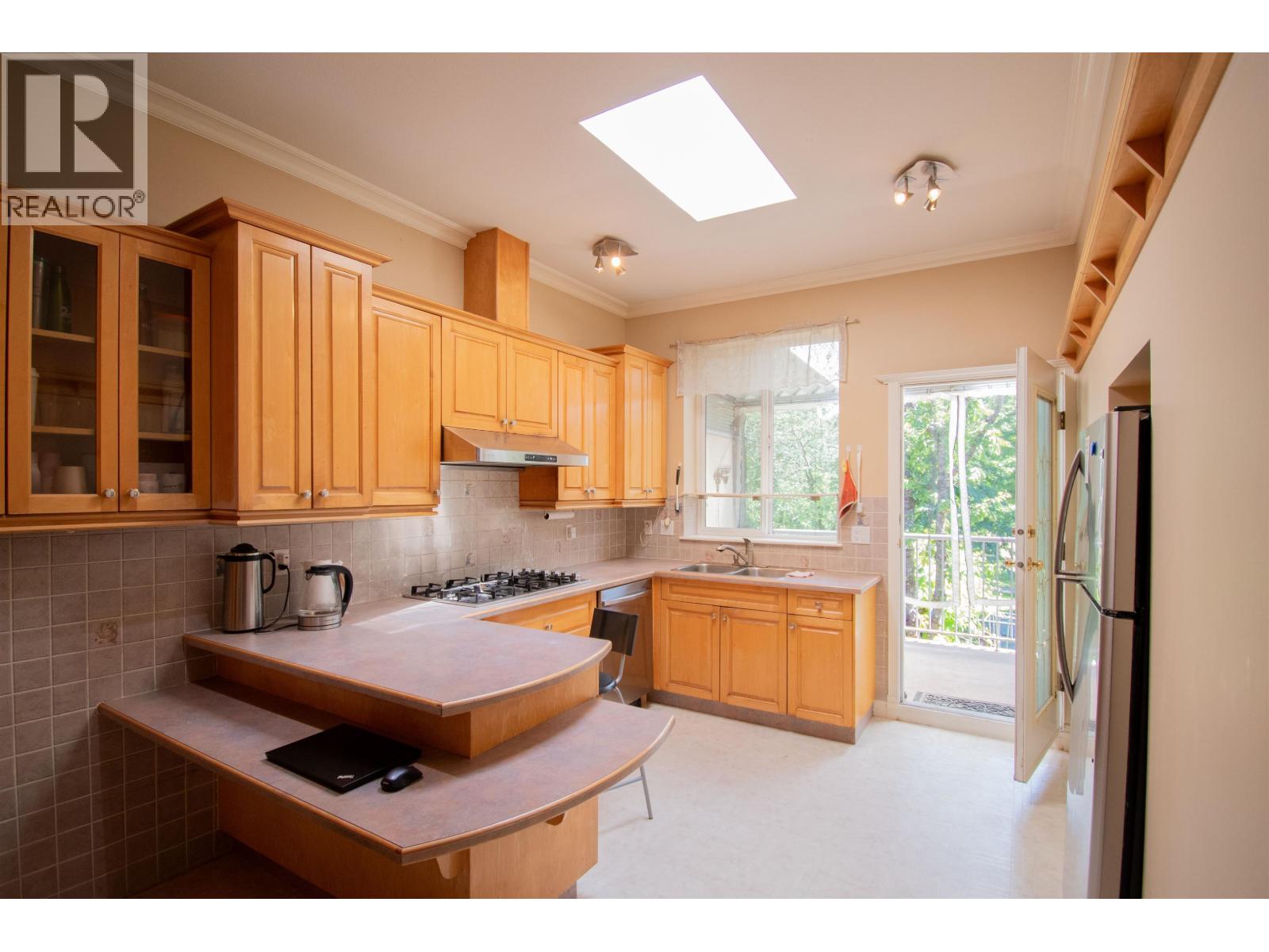 7546 12TH AVENUE, Burnaby