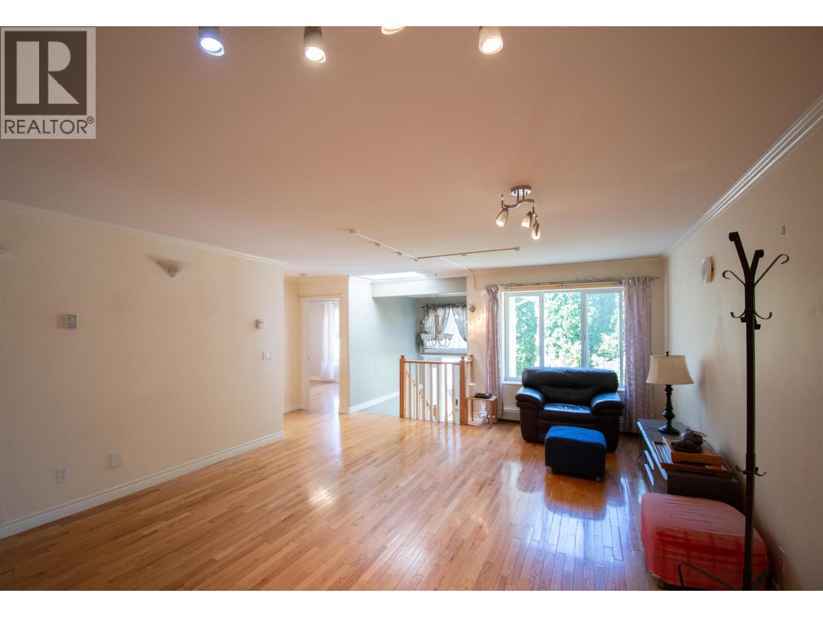 7546 12TH AVENUE, Burnaby