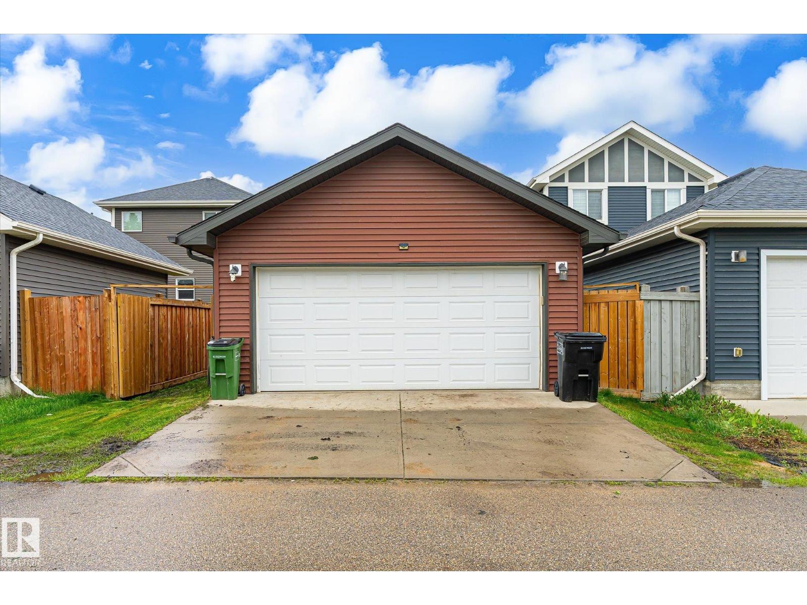 9039 219 ST NW - 46