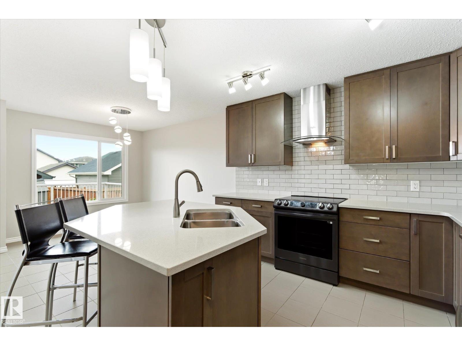 9039 219 ST NW - 14