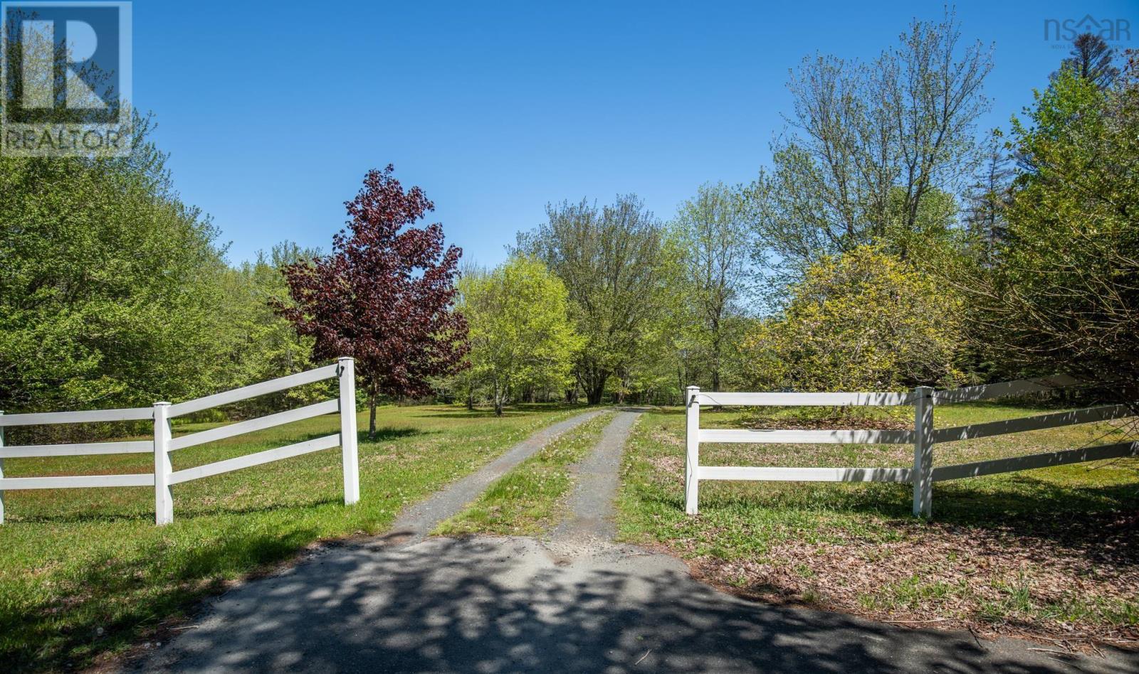 225 Canaan Road - 42