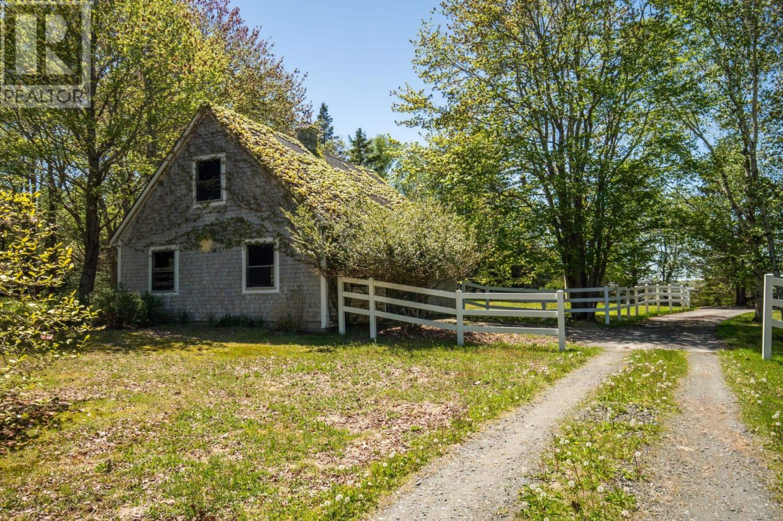 225 Canaan Road - 40