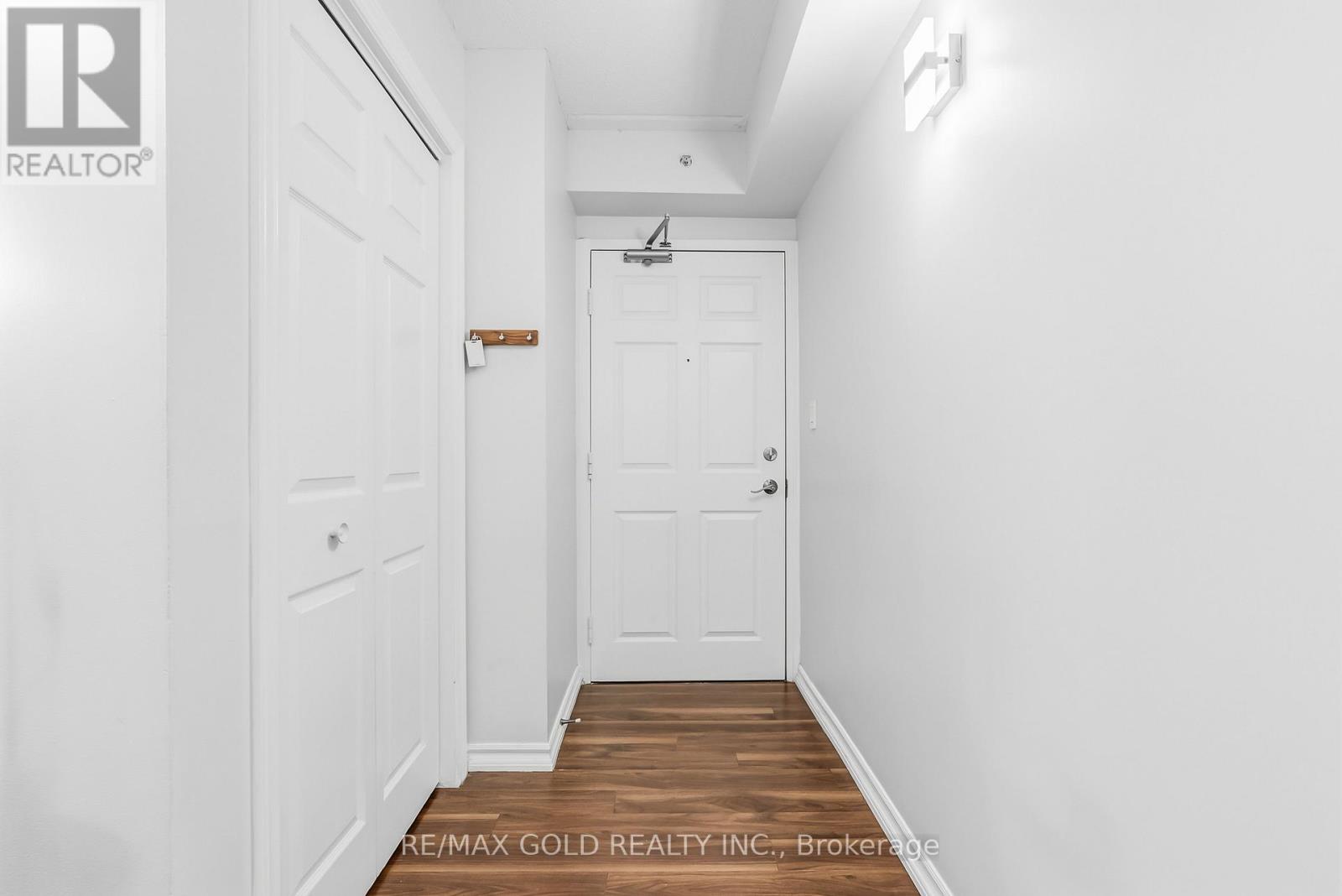 #202 1340 MAIN STREET E - 2