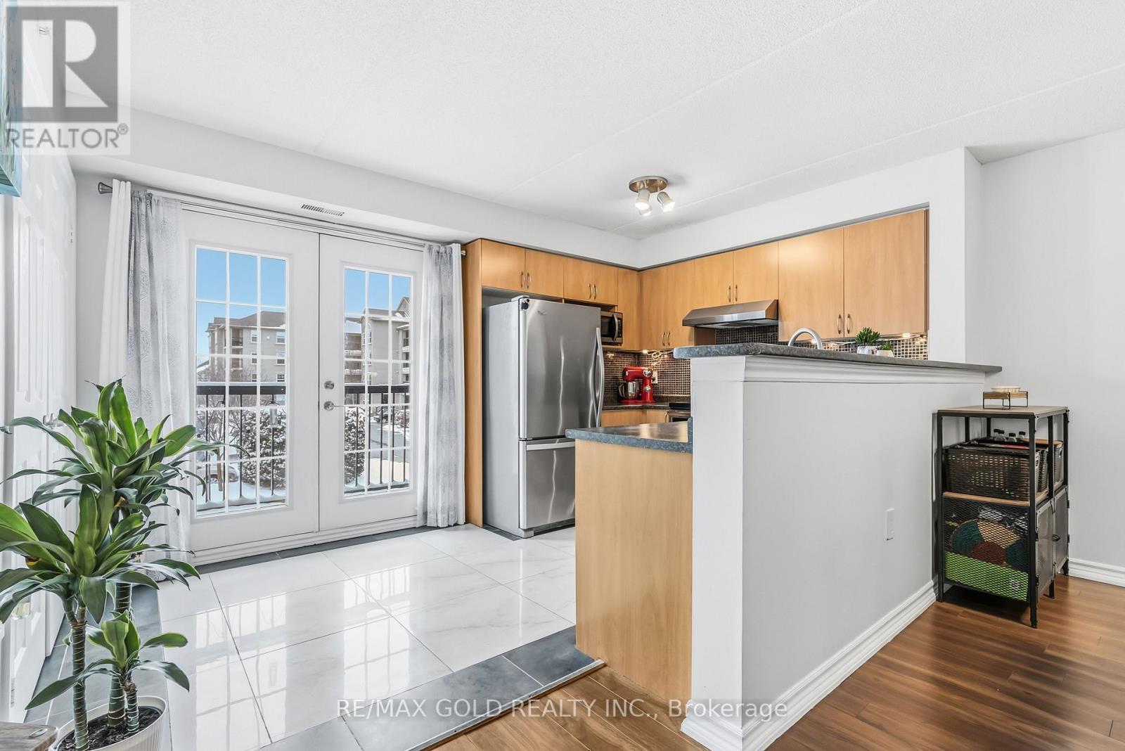 #202 1340 MAIN STREET E - 9
