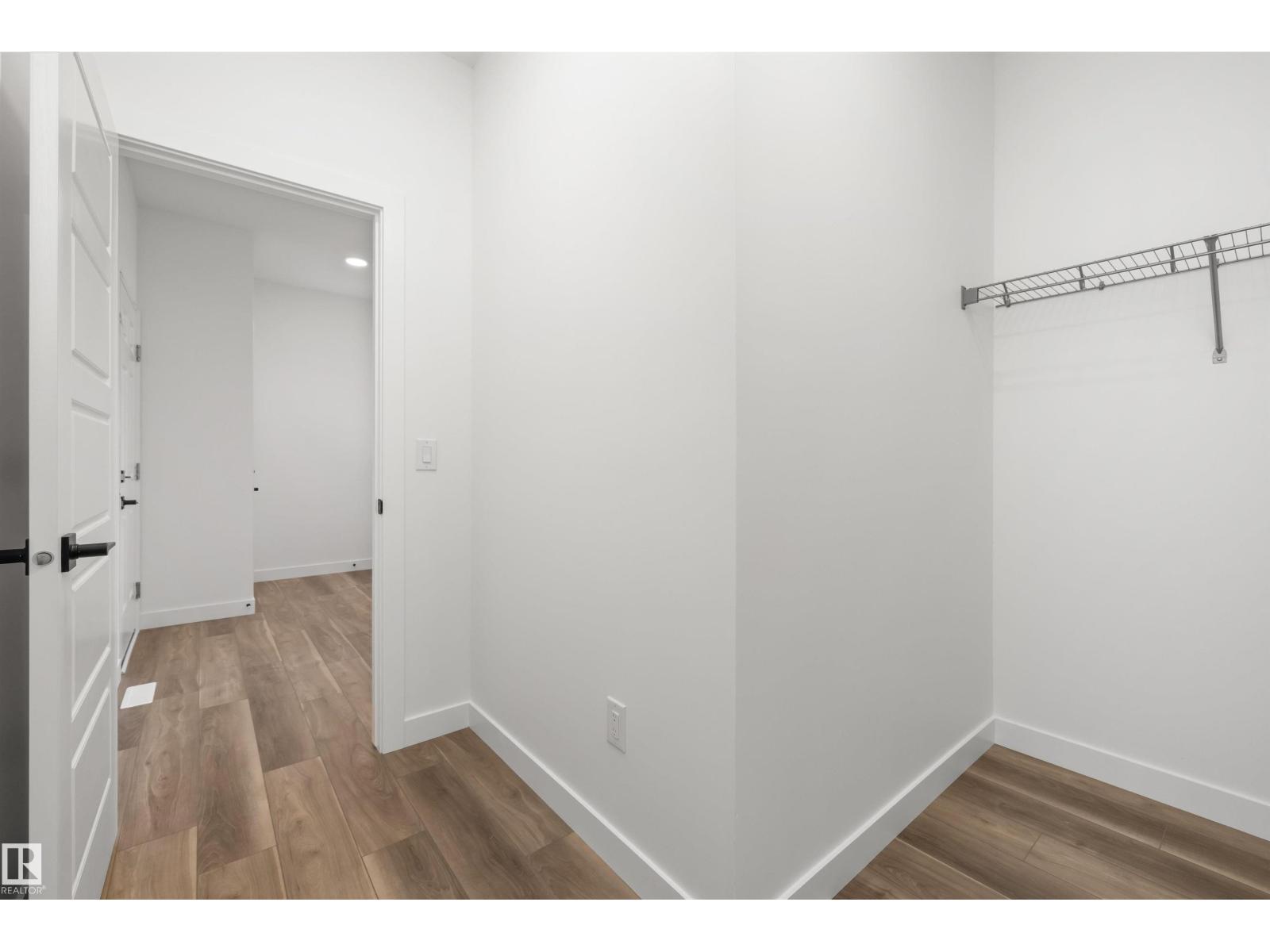8608 183 AV NW - 7