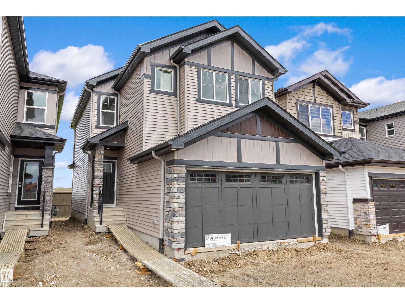 8608 183 AV NW - 2