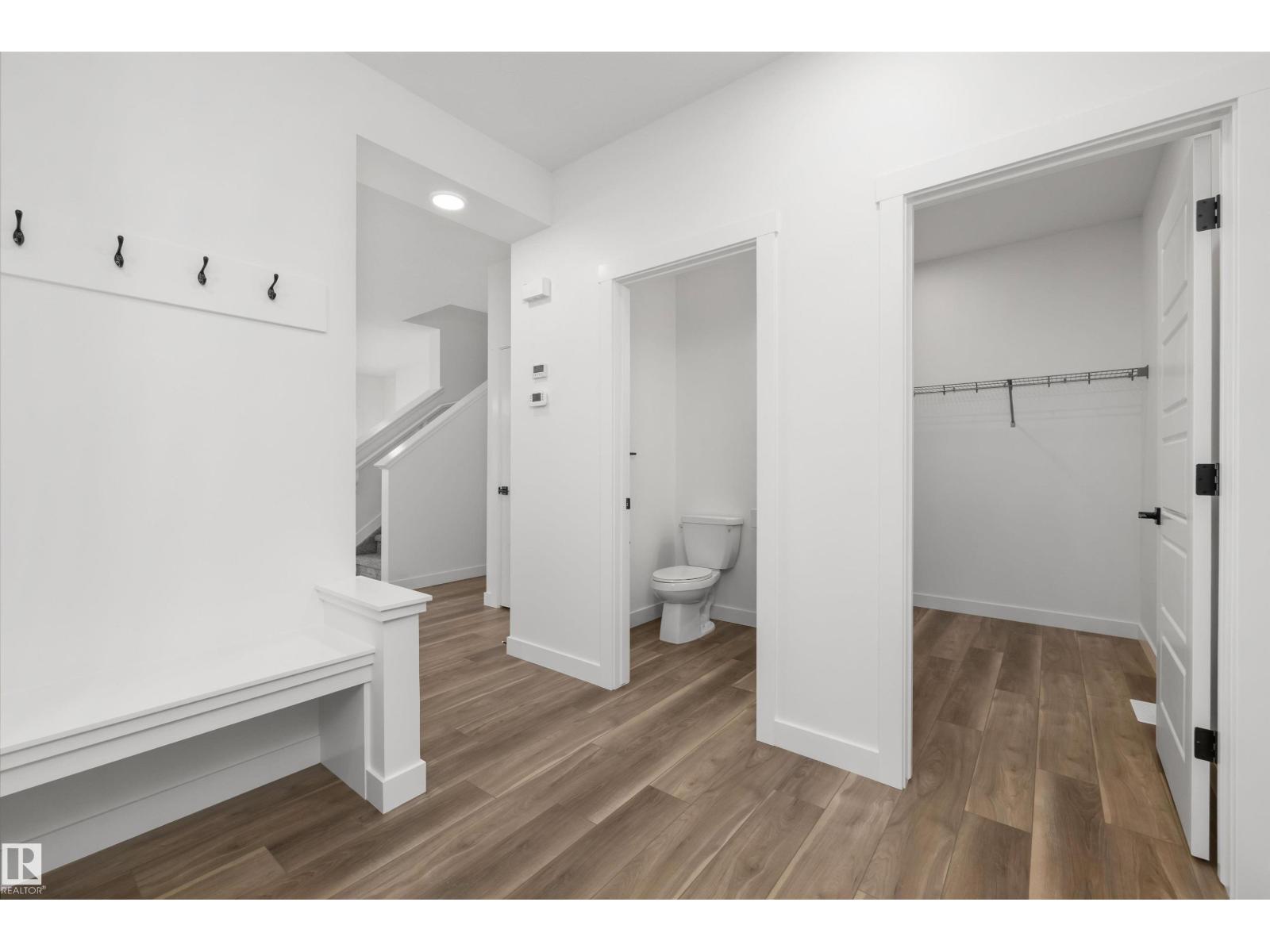 8608 183 AV NW - 5