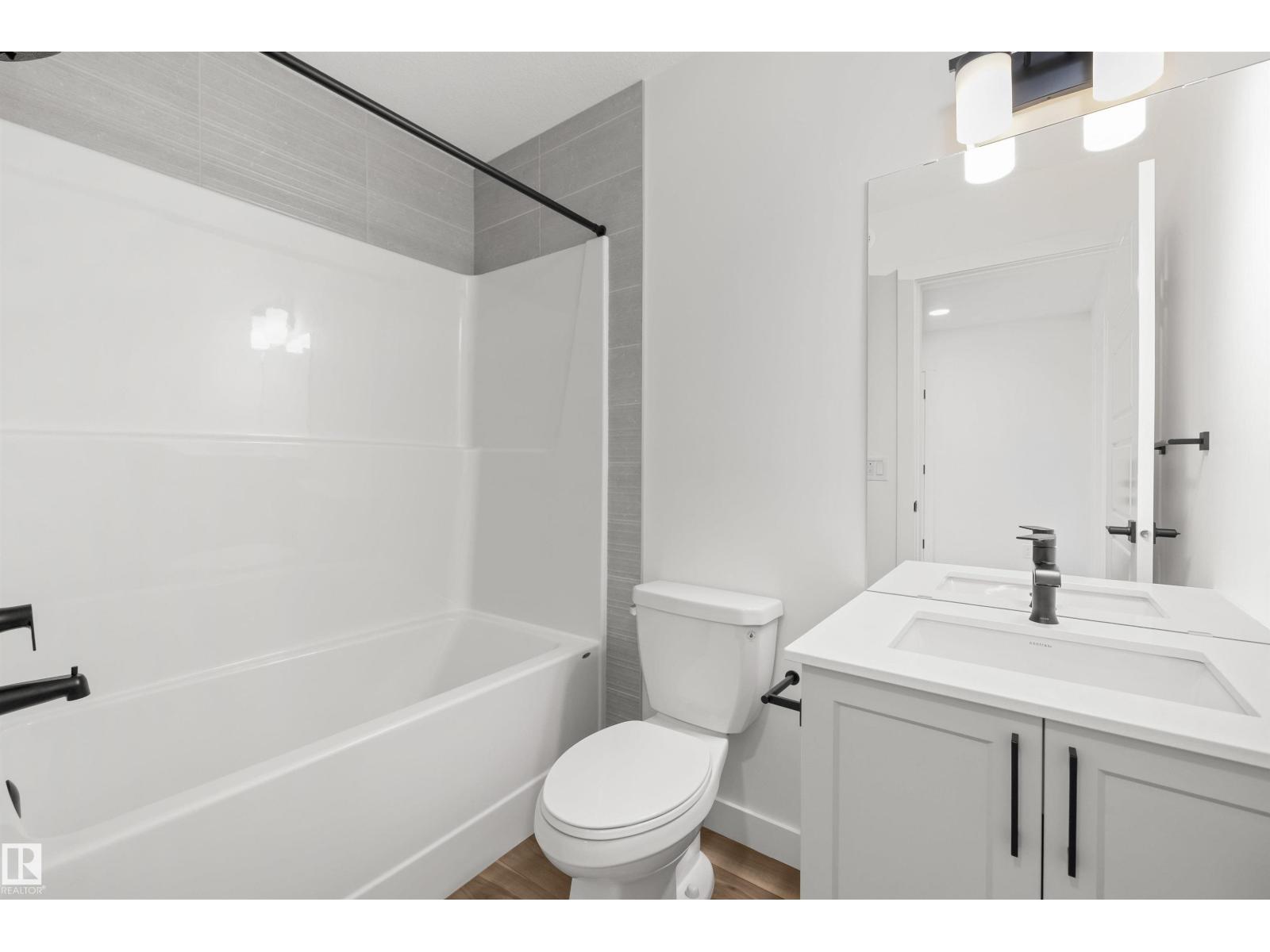 8608 183 AV NW - 26