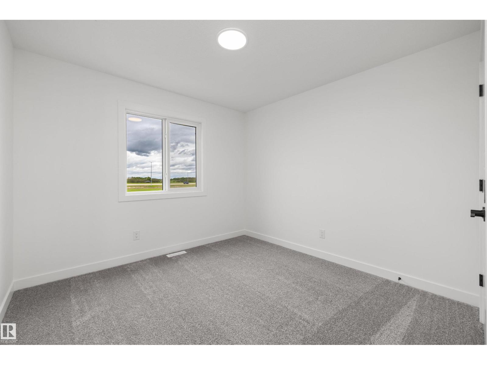 8608 183 AV NW - 29
