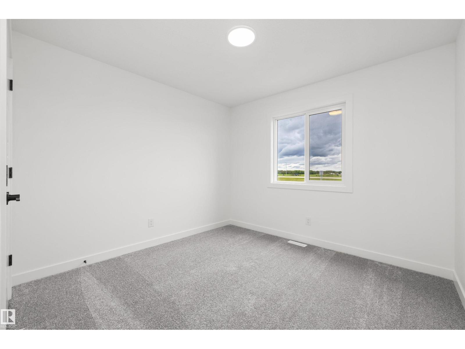 8608 183 AV NW - 27