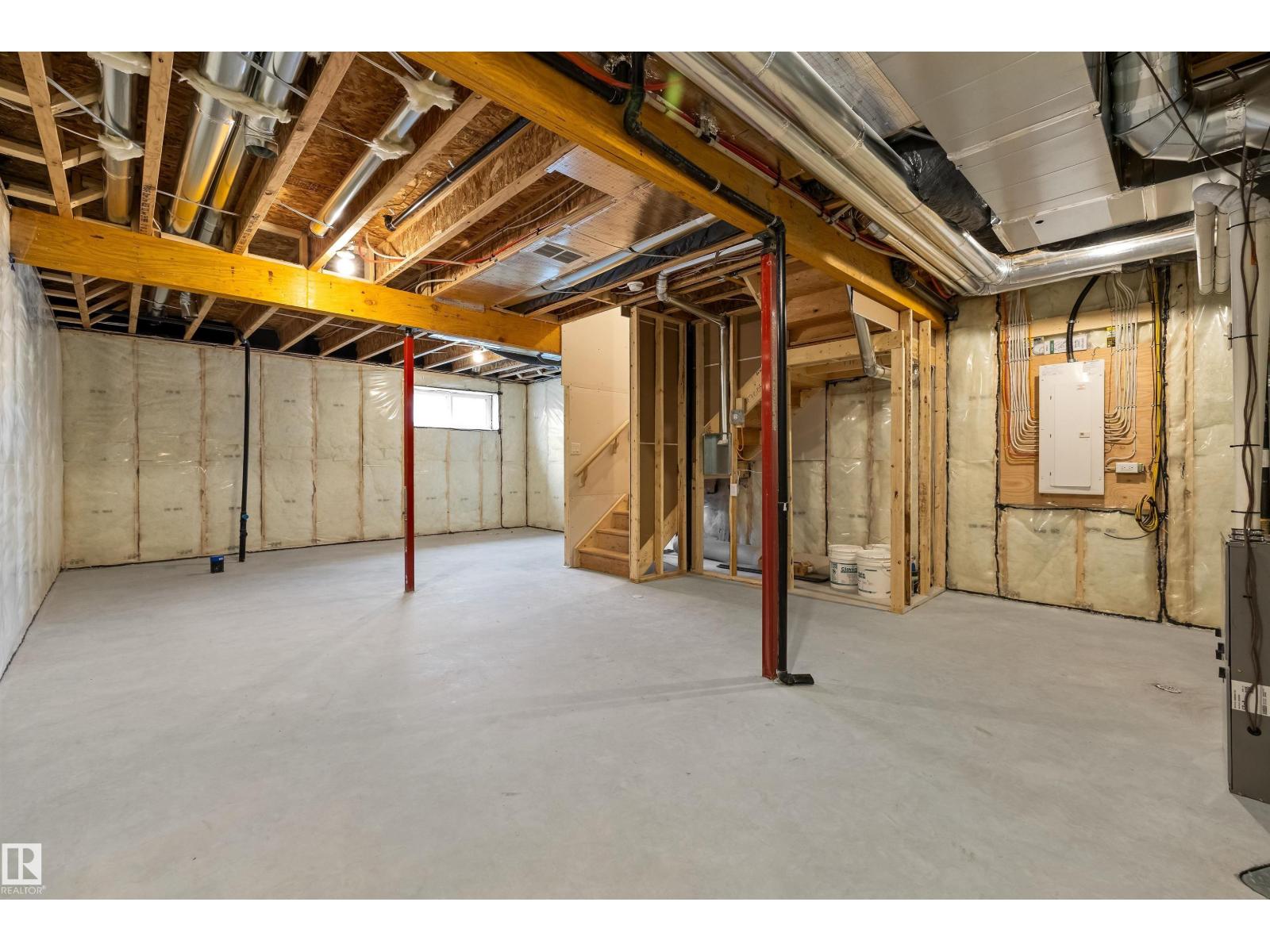 8608 183 AV NW - 41