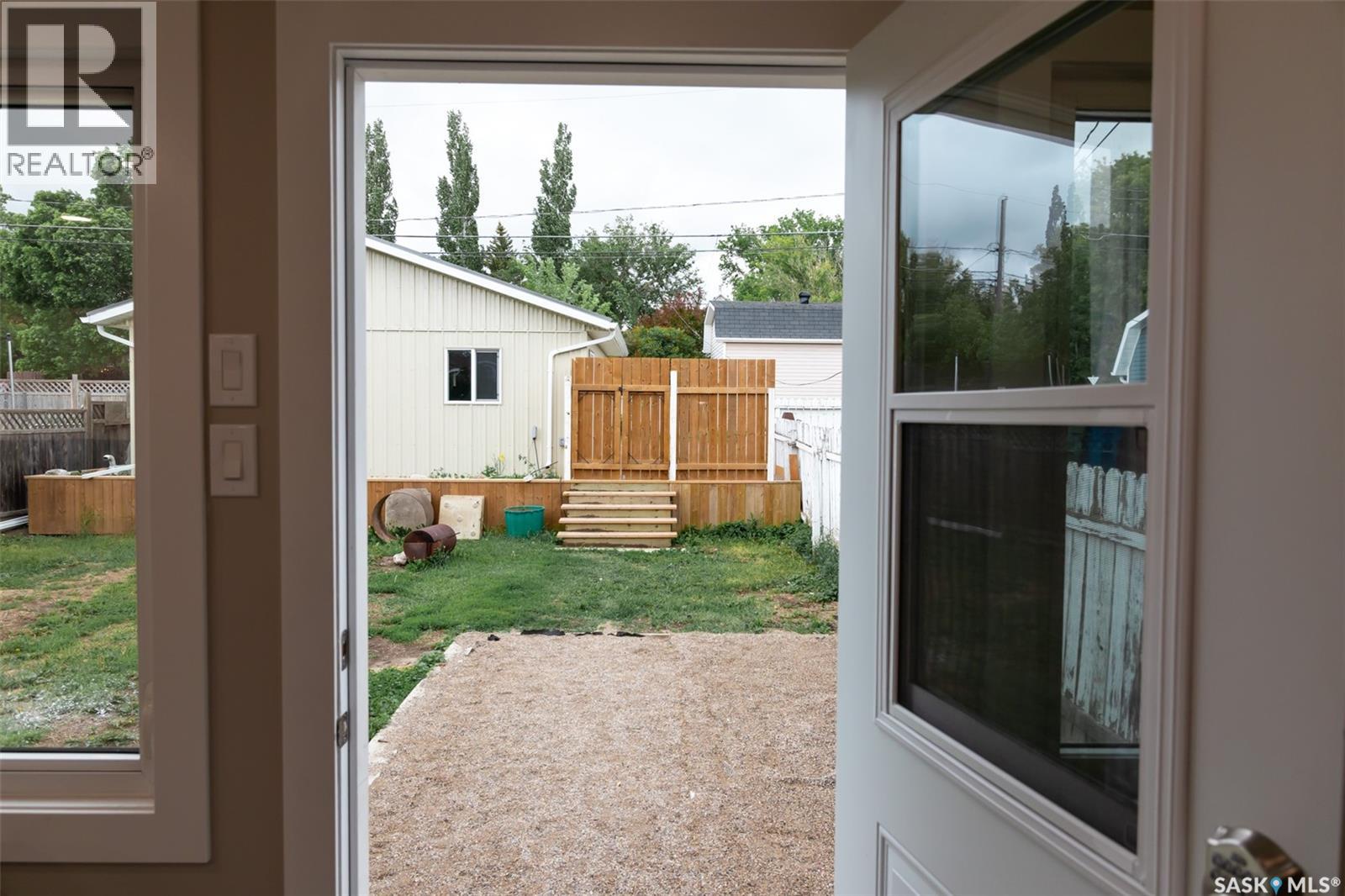 59 Lillooet STREET E — photo 25