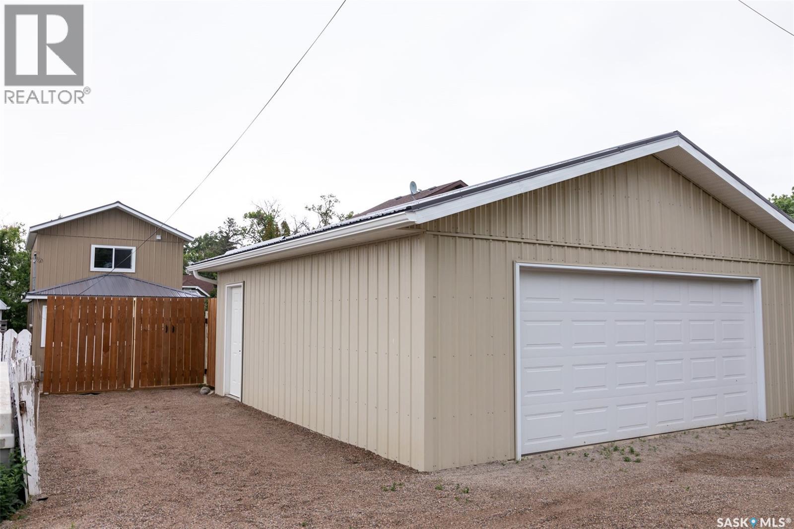 59 Lillooet STREET E — photo 43