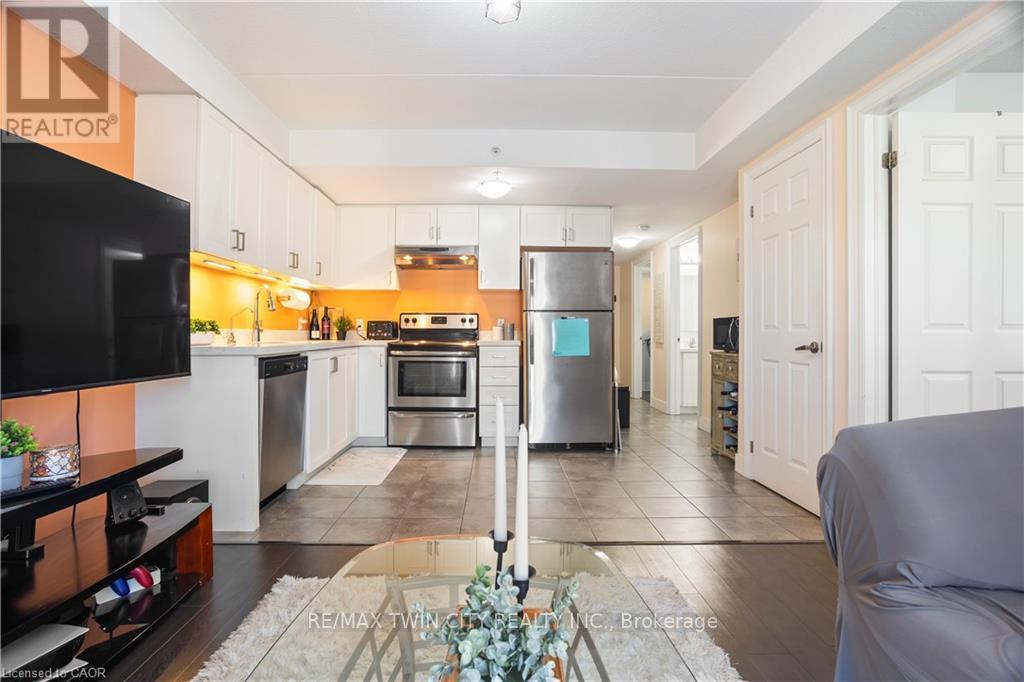 #204 64 FREDERICK DRIVE - 9
