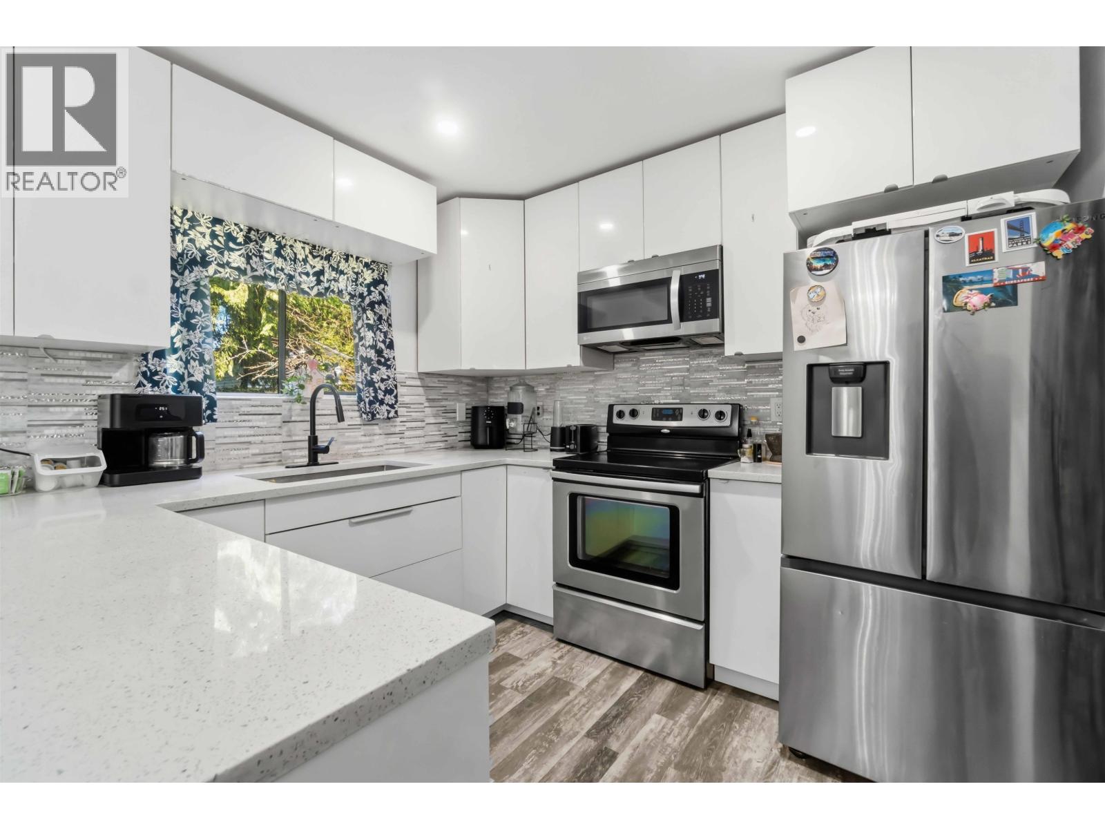 3141 RALEIGH STREET, Port Coquitlam