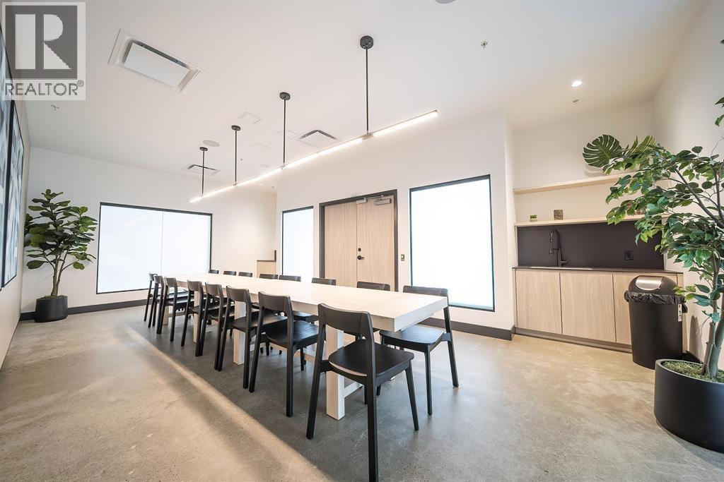 1302 3996 DUMFRIES STREET, Vancouver