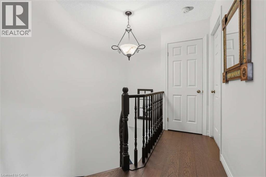 1531 UPPER WELLINGTON Street - 24