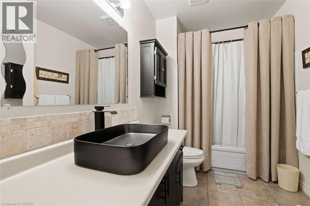 1531 UPPER WELLINGTON Street - 35